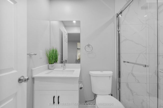 31 Sedgeway Hts, House attached with 3 bedrooms, 4 bathrooms and 3 parking in Vaughan ON | Image 38