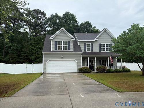 6852 Watch Harbour Cir, Hayes, VA, 23072-2944 | Card Image