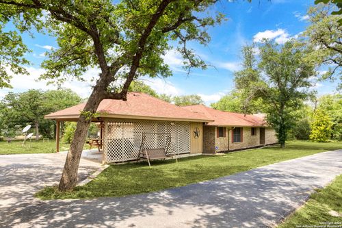 188 Guadalupe Ranch Ln, Seguin, TX, 78155-8245 | Card Image