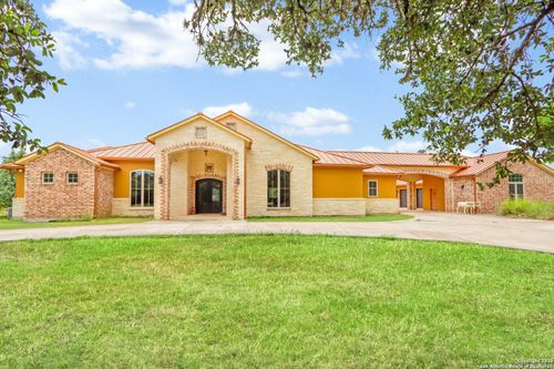 2900 Rimrock Dr, Spring Branch, TX, 78070-4426 | Card Image