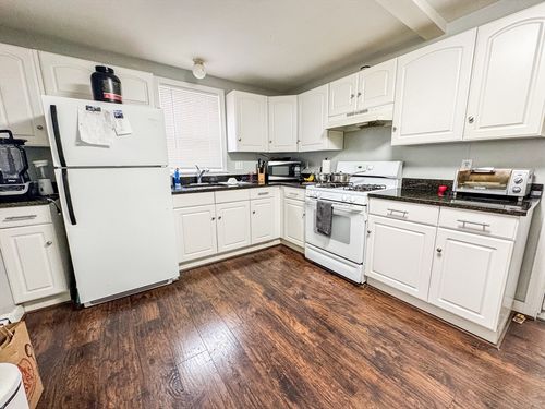 123-123 Willow St, Cambridge, MA, 02141-1016 | Card Image