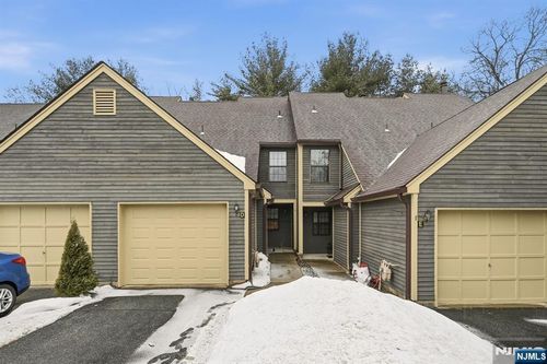 10 New Bedford Rd, West Milford, NJ, 07480-1269 | Card Image