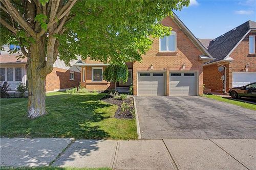 194 Glenvalley Dr, Cambridge, ON, N1T1R2 | Card Image