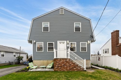 75 Pilgrim Ave, Wareham, MA, 02571-1964 | Card Image