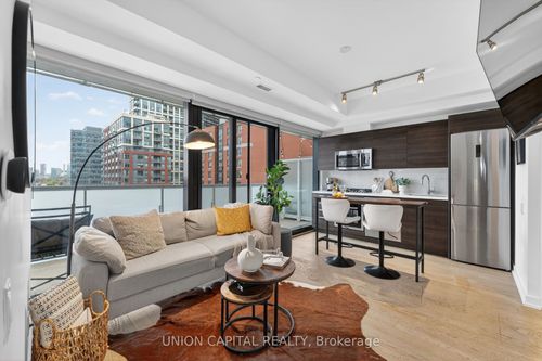 1004-11 Charlotte St, Toronto, ON, M5V0M6 | Card Image