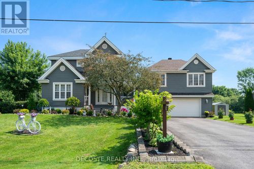 6123 Macbain St, Bainsville, ON, K0C1E0 | Card Image