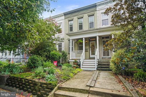 1523 D St Se, WASHINGTON, DC, 20003-2439 | Card Image