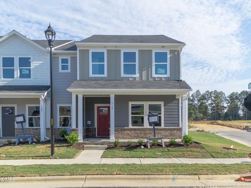718 Chandler Stone Dr, Zebulon, NC, 27597 | Card Image