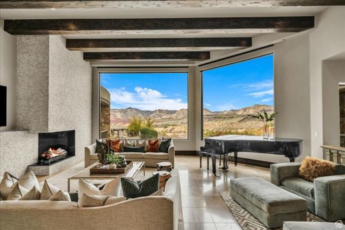 2196 Long Sky Dr, Saint George, UT, 84770-7379 | Card Image