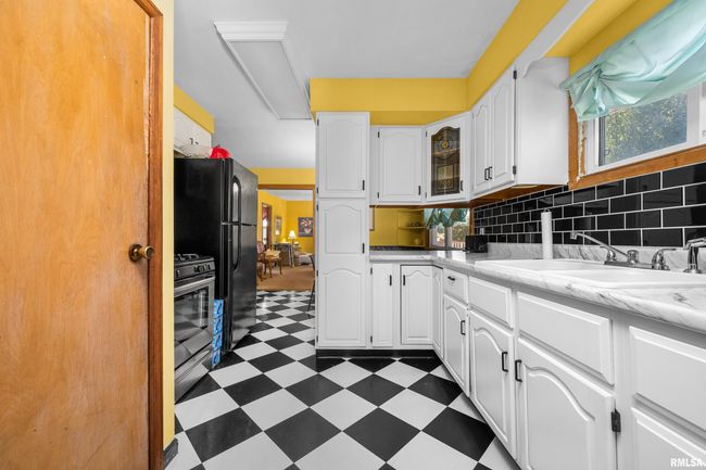 2707 56 Th Ave W, House other with 3 bedrooms, 1 bathrooms and null parking in Milan IL | Image 24