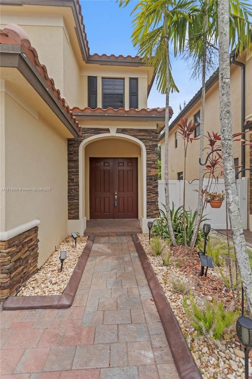 3502 W 86th Ter, HIALEAH, FL, 33018-1896 | Card Image