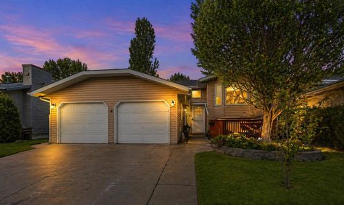 4 Blackstone Ave, Lacombe, AB, T4L1P8 | Card Image