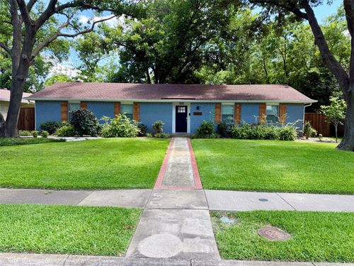 3346 Townsend Dr, Dallas, TX, 75229-3818 | Card Image