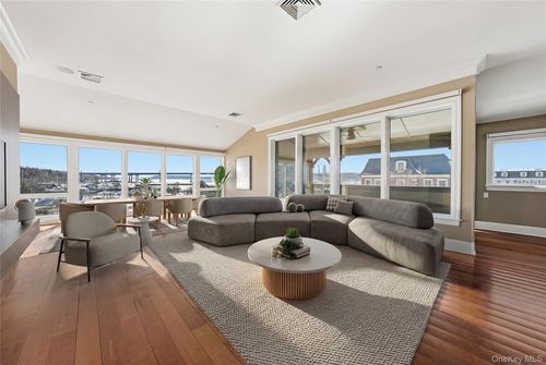 300-127 W Main St, Tarrytown, NY, 10591-7503 | Card Image