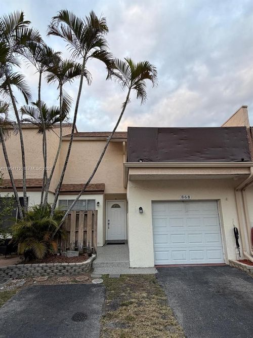 868 Nw 81st Way, Plantation, FL, 33324-1215 | Card Image