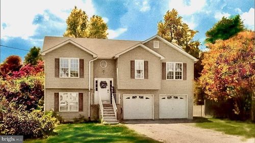 380 Wendover Dr, BUNKER HILL, WV, 25413-4274 | Card Image