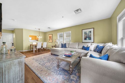 apt-g03-43 Kendall Ave, Sherborn, MA, 01770-1336 | Card Image