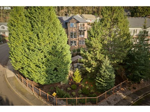 3647 Nw Orchard Ct, Camas, WA, 98607-8573 | Card Image