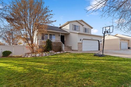 1201 N 2570 W, Layton, UT, 84041-7733 | Card Image