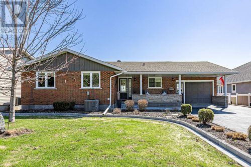 3981 James St, Shakespeare, ON, N0B2P0 | Card Image