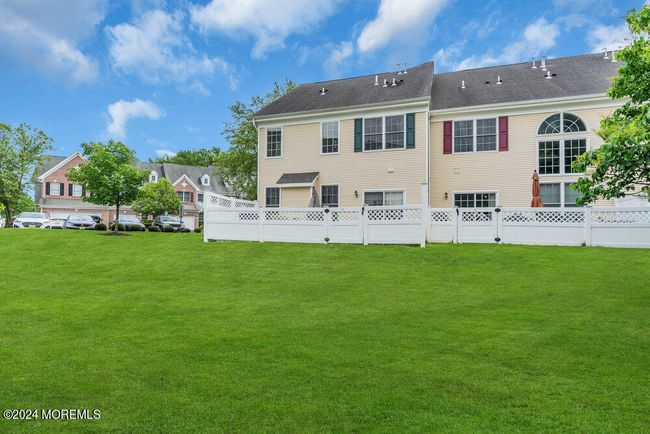 45 Fells Dr, Condo with 3 bedrooms, 3 bathrooms and null parking in Manalapan NJ | Image 25