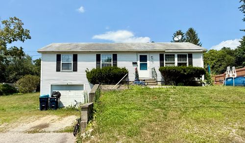 6 James St E, Putnam, CT, 06260-2210 | Card Image