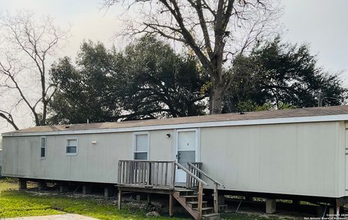 7210 Killdee Dr, San Antonio, TX, 78223-6054 | Card Image