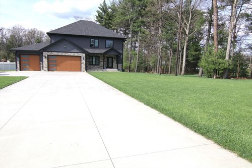 27 Breighly Way, Westfield, MA, 01085-4868 | Card Image