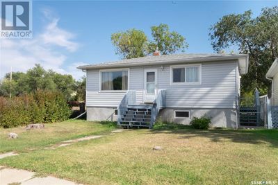 1239 Forget St, House other with 3 bedrooms, 2 bathrooms and null parking in Regina SK | Image 2