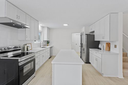 20170 Oxboro Ln N, Marine On Saint Croix, MN, 55047-9503 | Card Image