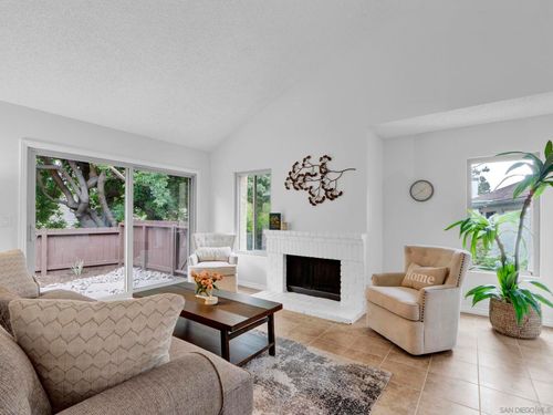 830 Cinnamon Ct, Chula Vista, CA, 91910-6615 | Card Image