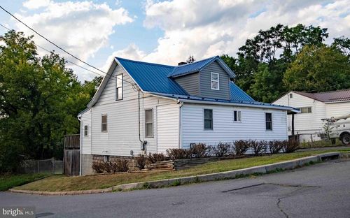 61 Maple St, CUMBERLAND, MD, 21502-4318 | Card Image