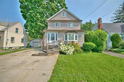 6073 Dixon St, House other with 3 bedrooms, 3 bathrooms and 9 parking in Niagara Falls ON | Image 1