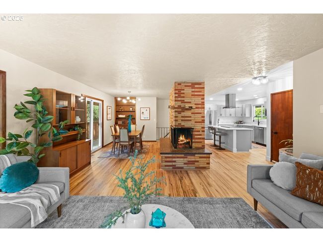 4819 Sw Hamilton St, House other with 4 bedrooms, 3 bathrooms and 2 parking in Portland OR | Image 6