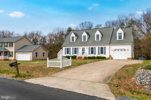 2009 White Lake Dr, FREDERICKSBURG, VA, 22407-1485 | Card Image