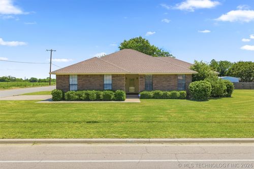 1750 Mount Washington Rd, Ardmore, OK, 73401-2036 | Card Image