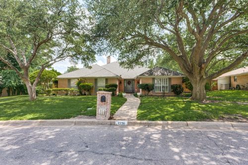 7236 Johnstone Ln, Fort Worth, TX, 76133-6712 | Card Image