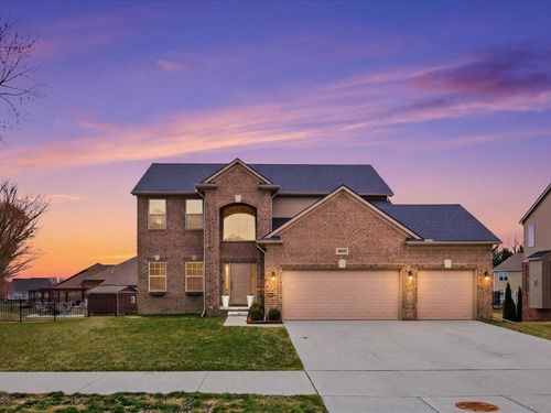 49485 Fairchild Rd, Macomb, MI, 48042-4816 | Card Image