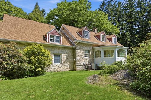 2541 Springfield Pike, Connellsville, PA, 15425-6449 | Card Image