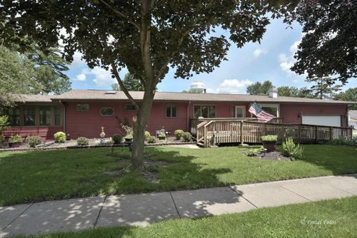 614 N Lillian St, McHenry, IL, 60050-5320 | Card Image