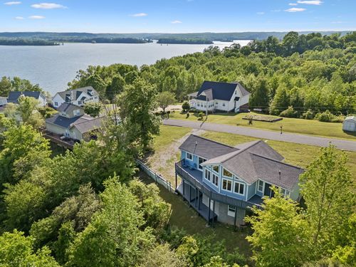 465 Turtle Point Ln, Waverly, TN, 37185-3557 | Card Image