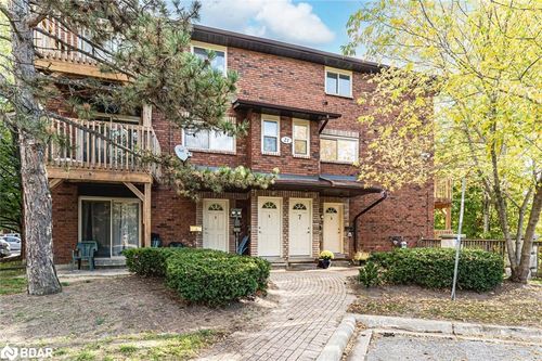 7-21 Evergreen Crt, Barrie, ON, L4N6W8 | Card Image