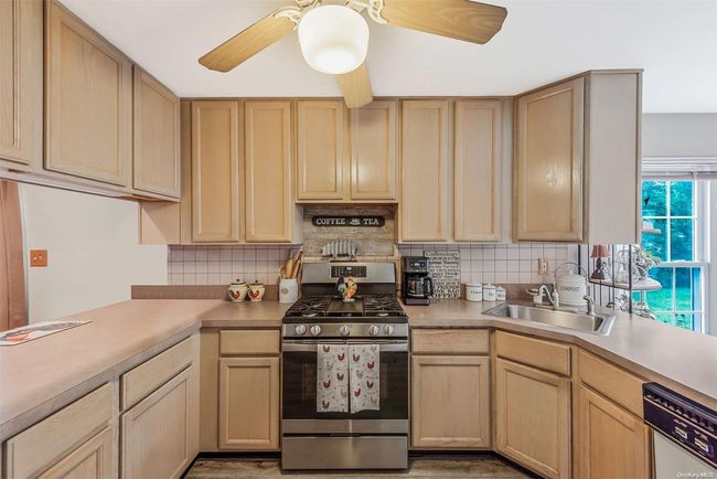 10 Lyons Ln, House other with 4 bedrooms, 3 bathrooms and null parking in Coram NY | Image 11
