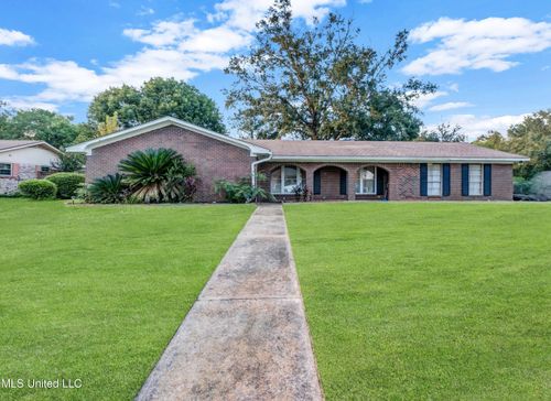 15284 Woody Dr, Gulfport, MS, 39503-2315 | Card Image