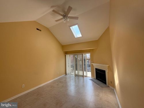 apt-e4-922 Montgomery Ave, BRYN MAWR, PA, 19010-3026 | Card Image