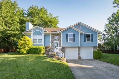 1306 Huntington Cir, Greenwood, MO, 64034-9691 | Card Image