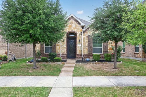 510 Garden Ave, Euless, TX, 76039-1557 | Card Image