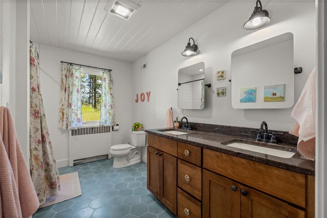 Kids bathroom with double vanity | Image 32