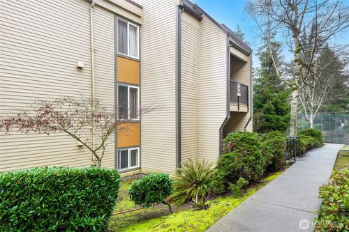 c9-14645 Ne 34th St, Bellevue, WA, 98007 | Card Image