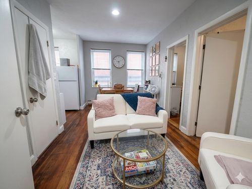 8-35 Charter Street, Boston, MA, 02113 | Card Image